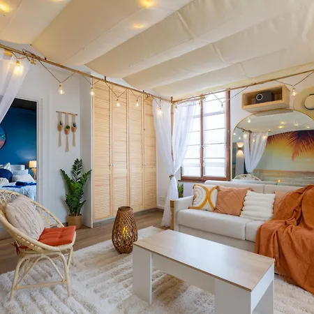 Appartement Lit Rond Tres Grand Et Confortable - Garage Possible Ou Parking Gratuit Rue - Gare 2 Min Et 4 Min En Tram - Ciel Etoile - Netflix Videoprojecteur - Luxe Et Evasion *