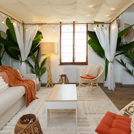 Appartement Lit Rond Tres Grand Et Confortable - Garage Possible Ou Parking Gratuit Rue - Gare 2 Min Et 4 Min En Tram - Ciel Etoile - Netflix Videoprojecteur - Luxe Et Evasion