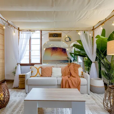 Lit Rond Tres Grand Et Confortable - Garage Possible Ou Parking Gratuit Rue - Gare 2 Min Et 4 Min En Tram - Ciel Etoile - Netflix Videoprojecteur - Luxe Et Evasion * Strasbourg